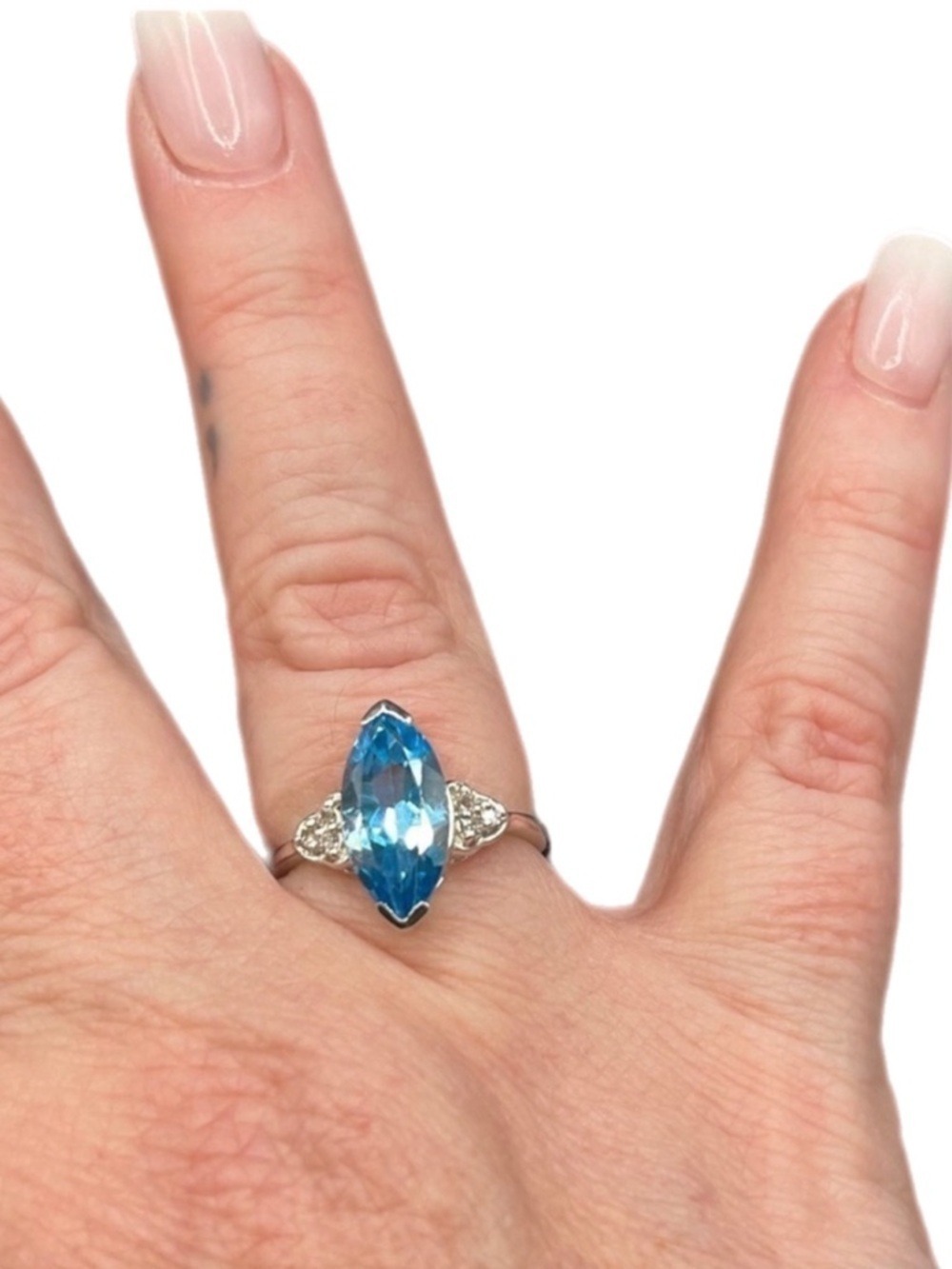 Topaz 3.40 CTW set in Sterling Silver Designer Ring - Size 7 NWT - Picture 5 of 17